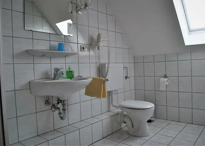 Landgasthof Fleischhauer 호텔 Homberg (Ohm)